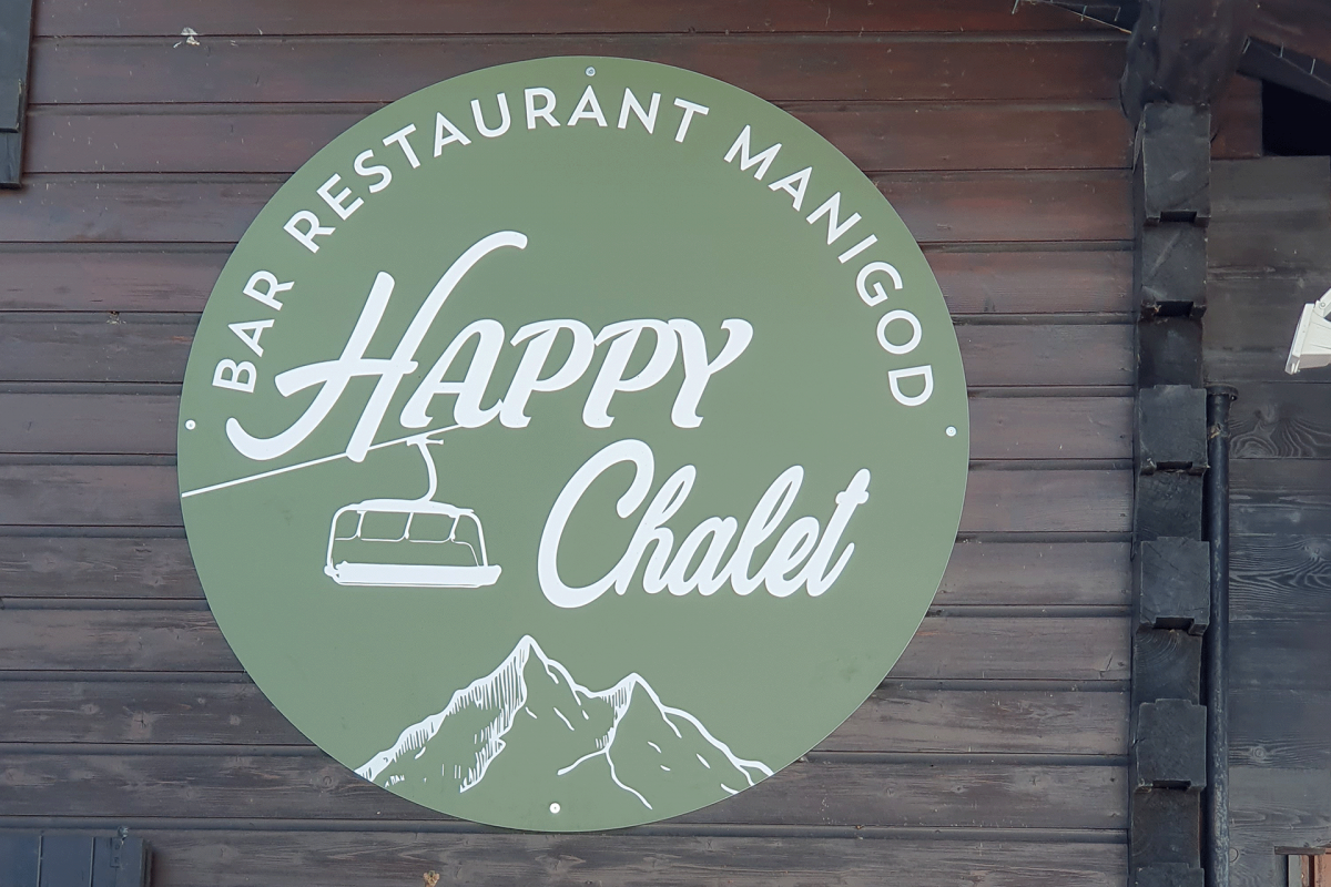 Happy Chalet