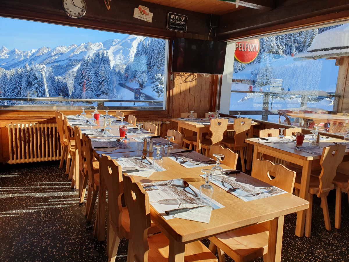 Intérieur du restaurant Les Rosières