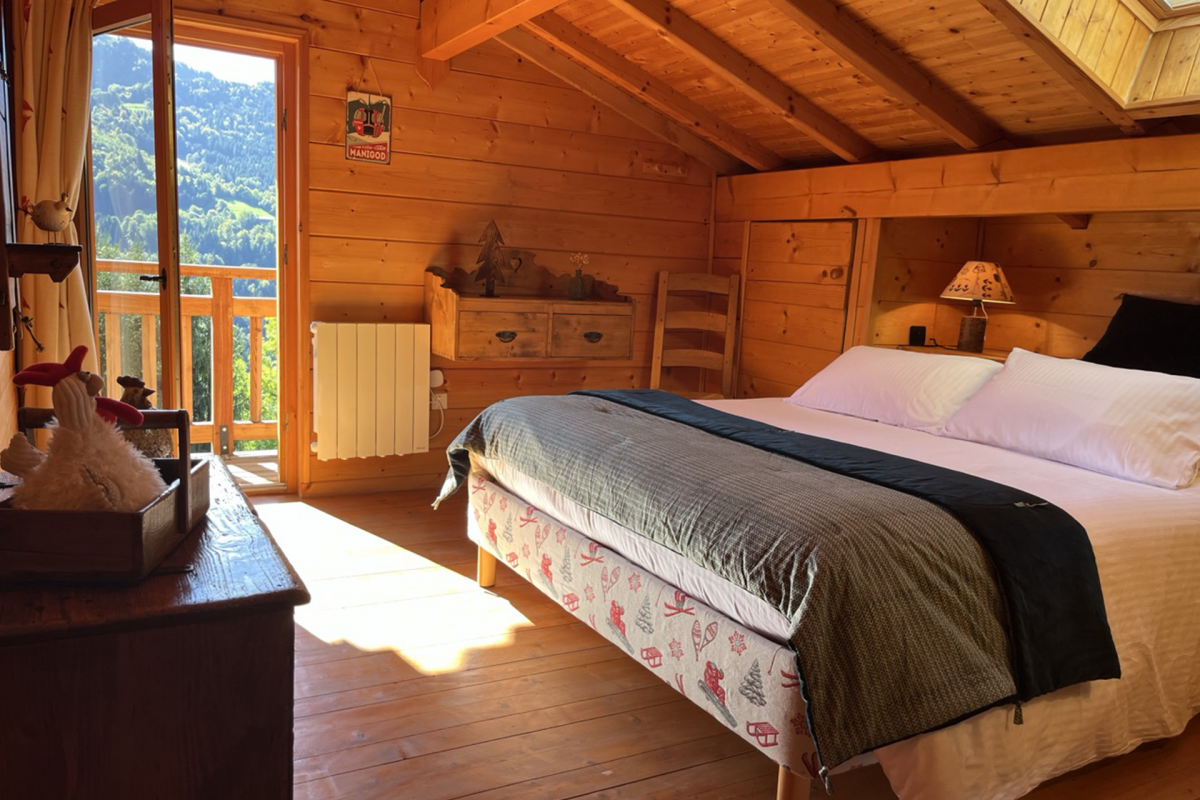 Chambre à l'étage avec terrasse