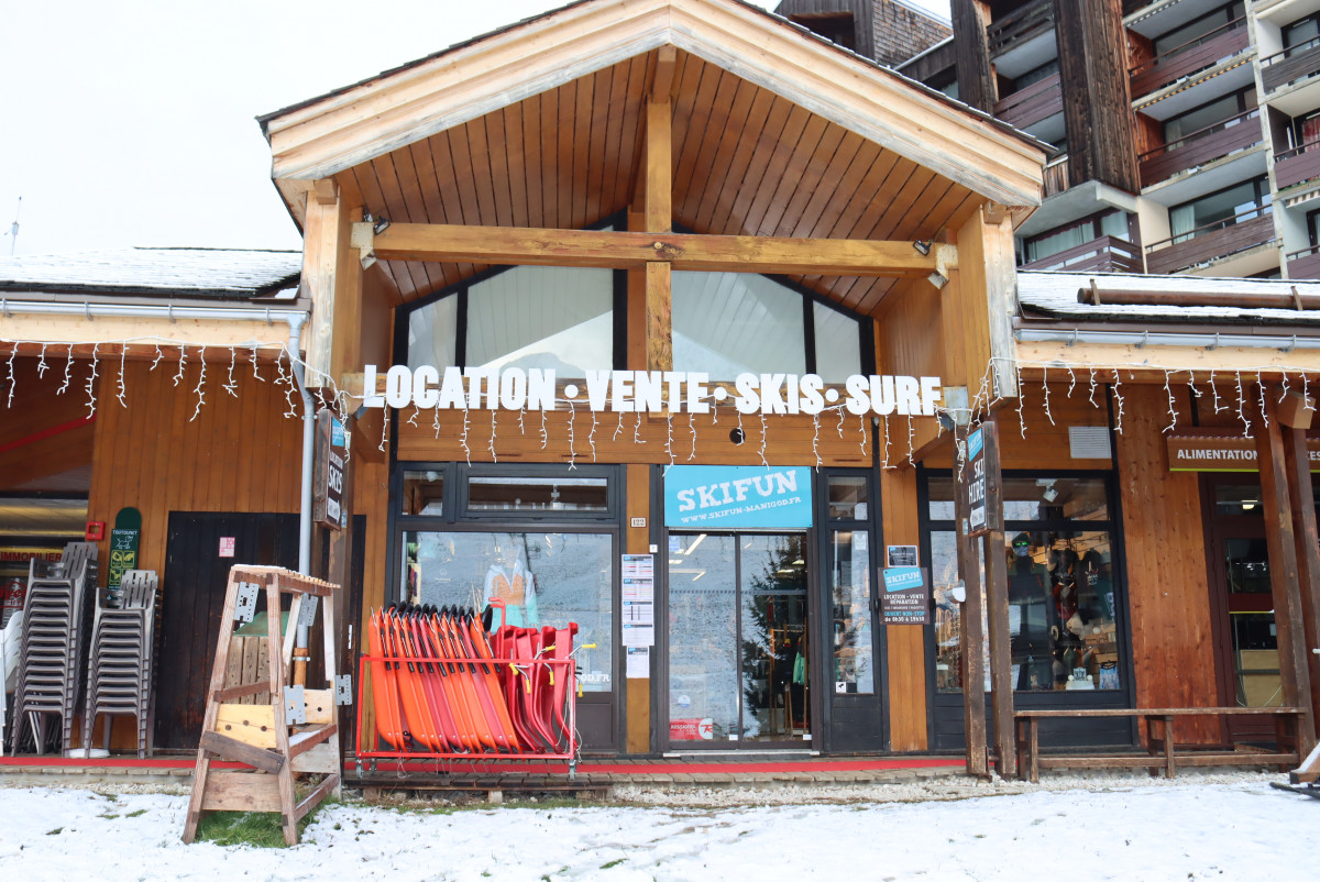Devanture Magasin Ski Fun