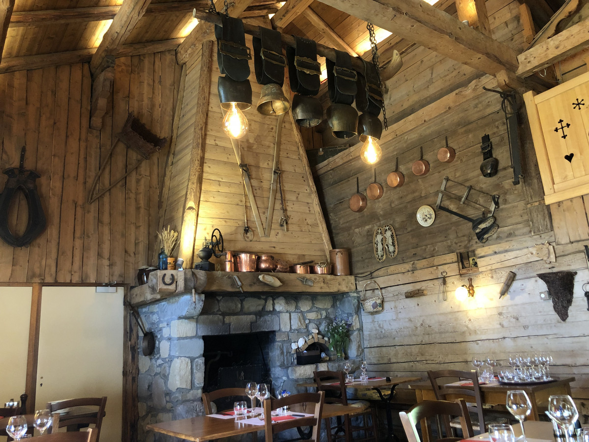 Salle intérieur La Vieille Ferme