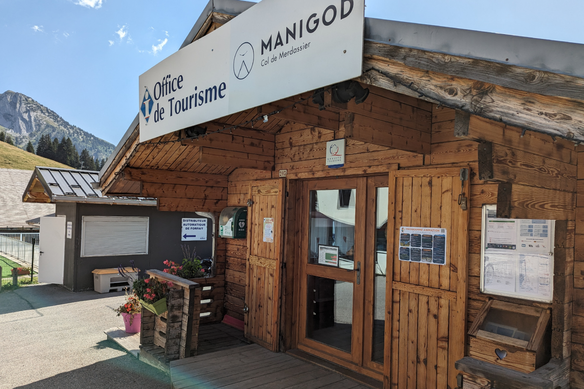 Information Point of Col de Merdassier_Manigod - © OT Manigod Information Point of Col de Merdassier_Manigod