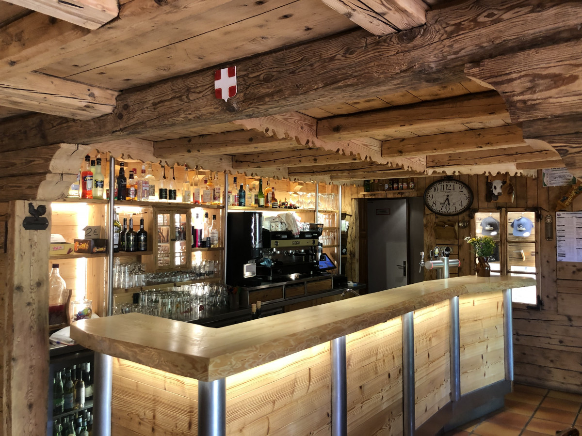 Bar intérieur - © Restaurant La Vieille Ferme Bar intérieur