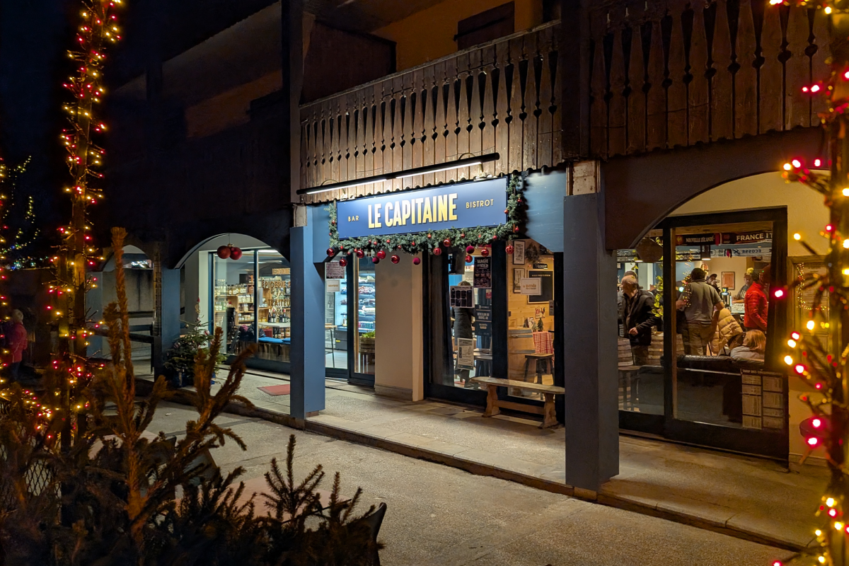 Bistrot Le Capitaine_Manigod - © OT Manigod Bistrot Le Capitaine_Manigod