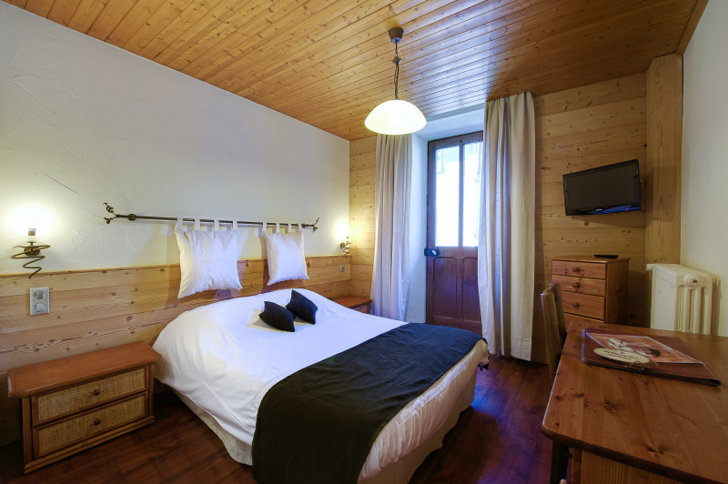 Hôtel Le Commerce Hôtel Le Commerce