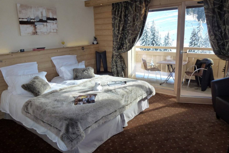 Hôtel Les Sapins - © Hôtel Les Sapins Hôtel Les Sapins