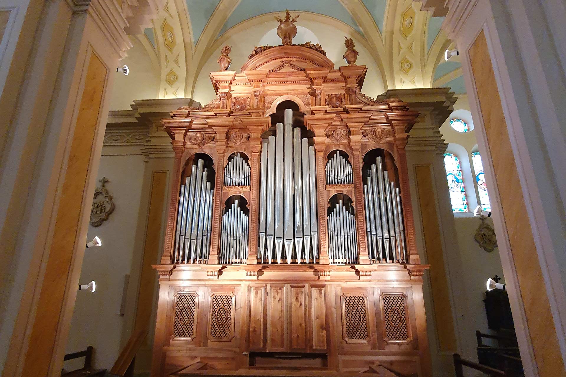 L'orgue à tuyaux de l'église de Manigod 