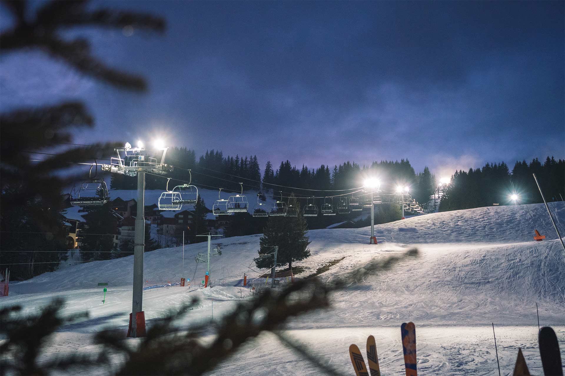 Night Ski in Manigod - © Esprits Outdoor