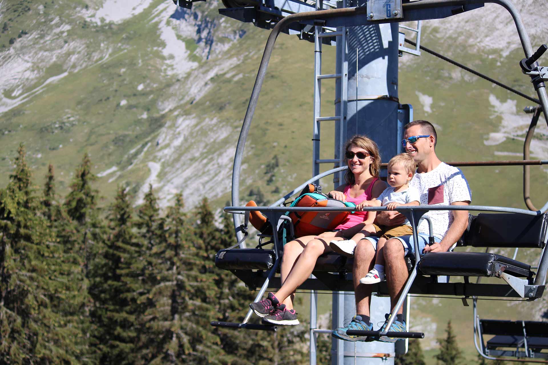 Pedestrian chairlift - © M. Sauvage