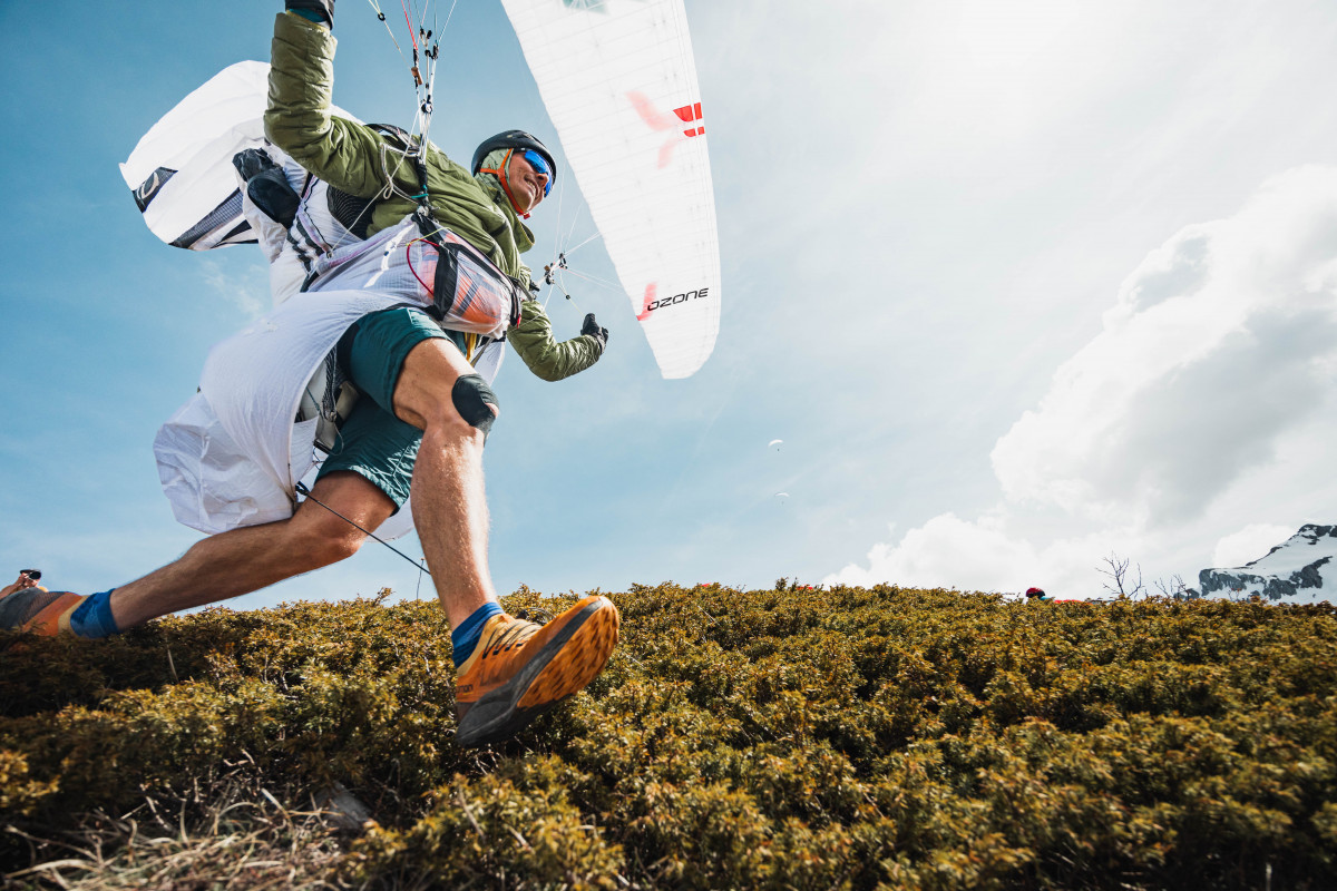 Bornes to fly