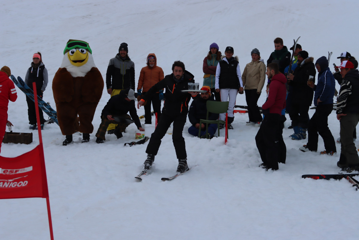 Course garçon de café