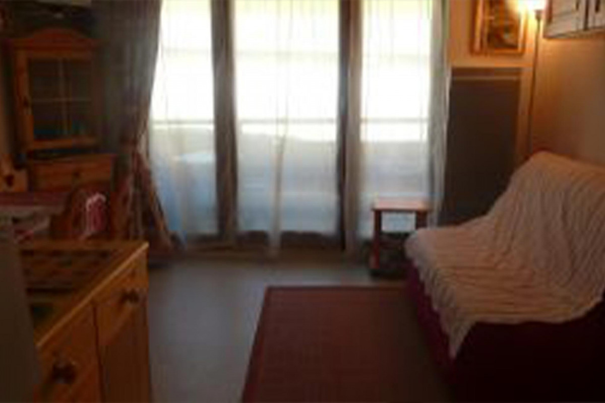 Apt Les Grandes Pistes B 2207