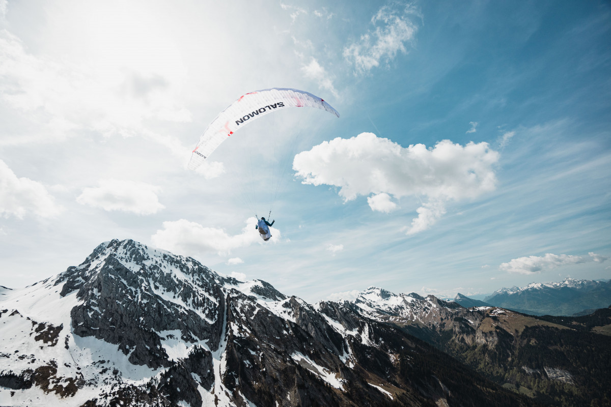 Bornes to fly