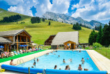 Summer Pool_Manigod