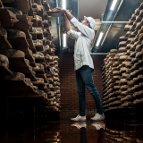 Visite des caves d'affinage Paccard_Manigod