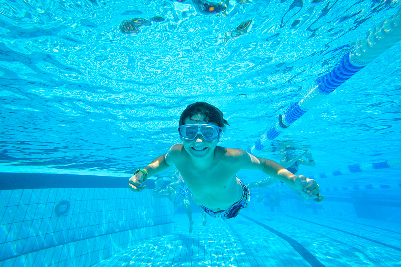 Summer Pool_Manigod