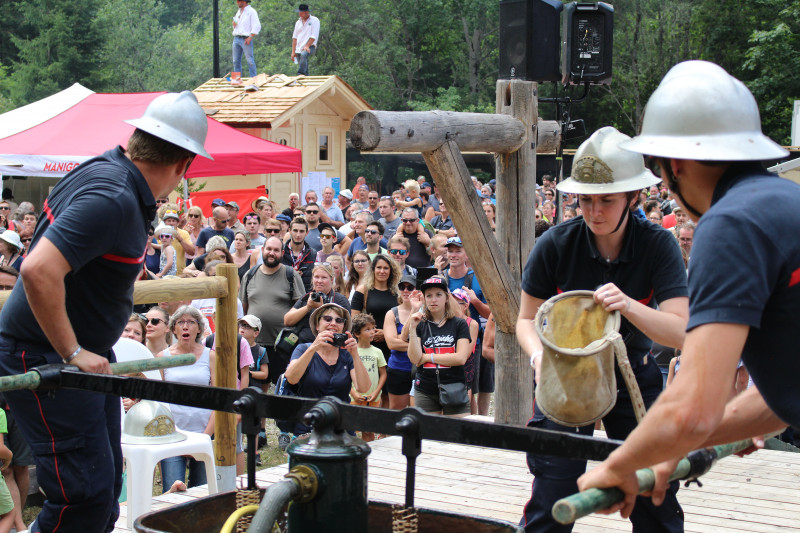 Fête Sous l'Aiguille - © OT Manigod Fête Sous l'Aiguille