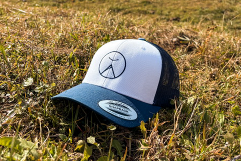 Casquette logotée Manigod couleur bleue